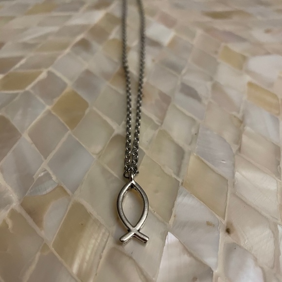 Necklaces - Picture 4 of 9